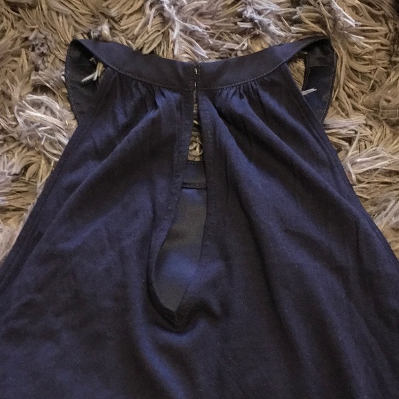 Express Jewel Neck Top - Picture 4 of 4